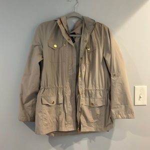style and co tan windbreaker/rain jacket